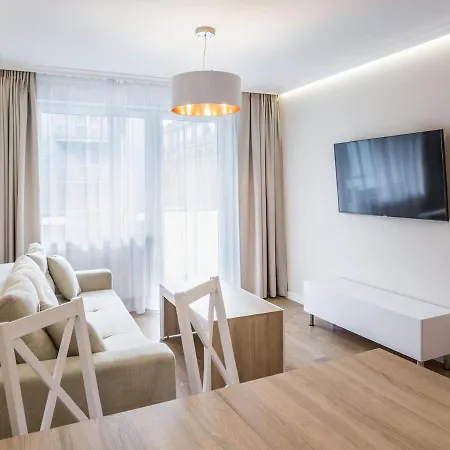 Apartos Blizej Morza 아파트 *